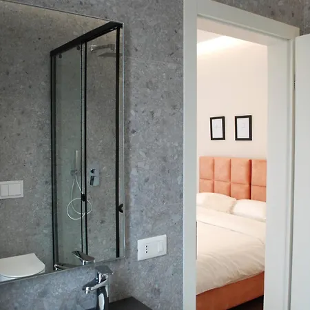 아파트 Lindi's 8/2