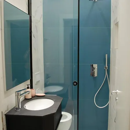 Lindi's 8/2 地拉那