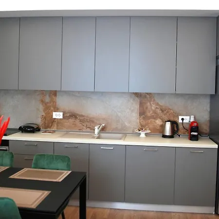 公寓 Lindi's 8/2 *